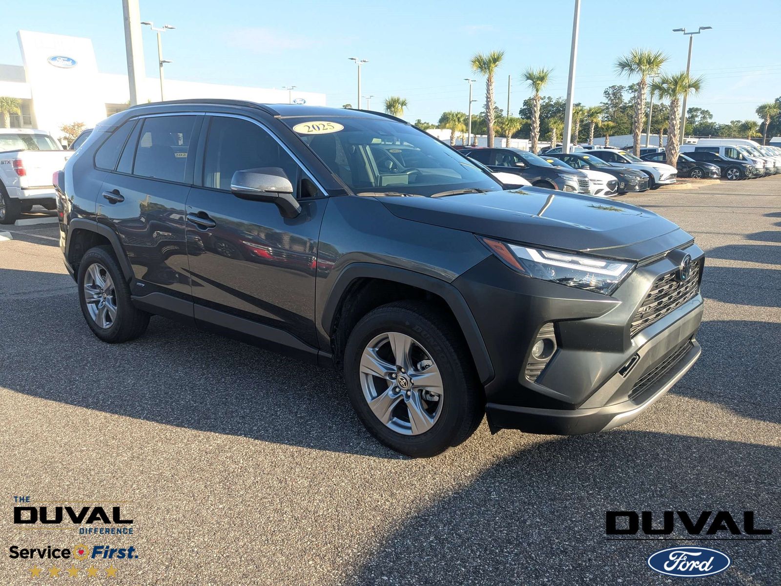 2025 Toyota RAV4 Hybrid LE