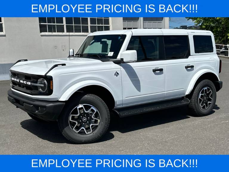 2026 Ford Bronco Outer Banks