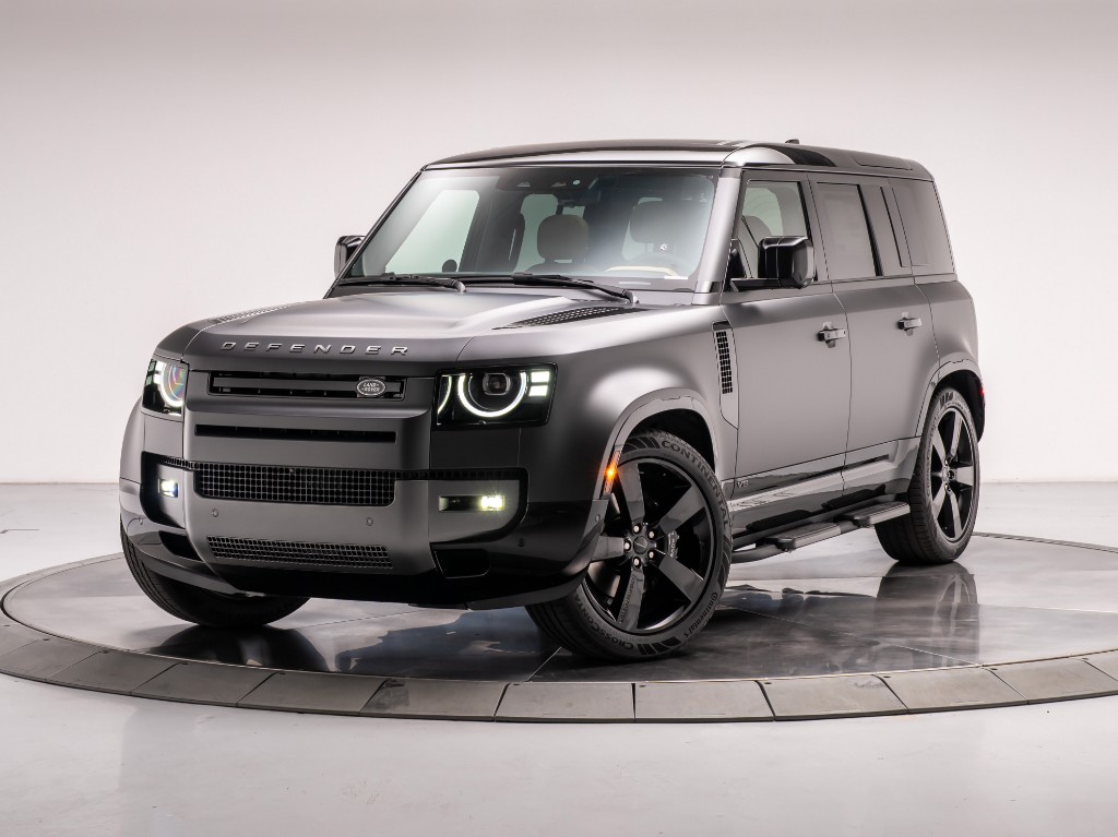 2026 Land Rover Defender P525 V8