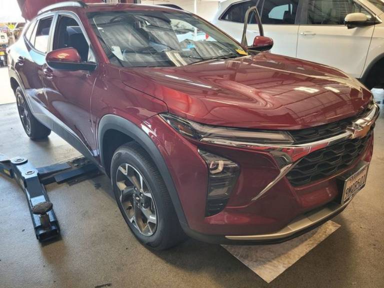 2024 Chevrolet Trax LT
