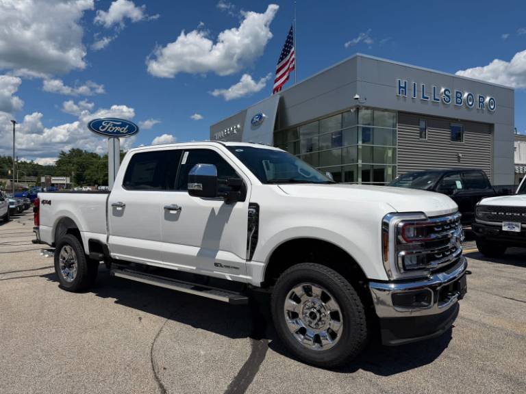 2026 Ford Super Duty F-350 SRW LARIAT