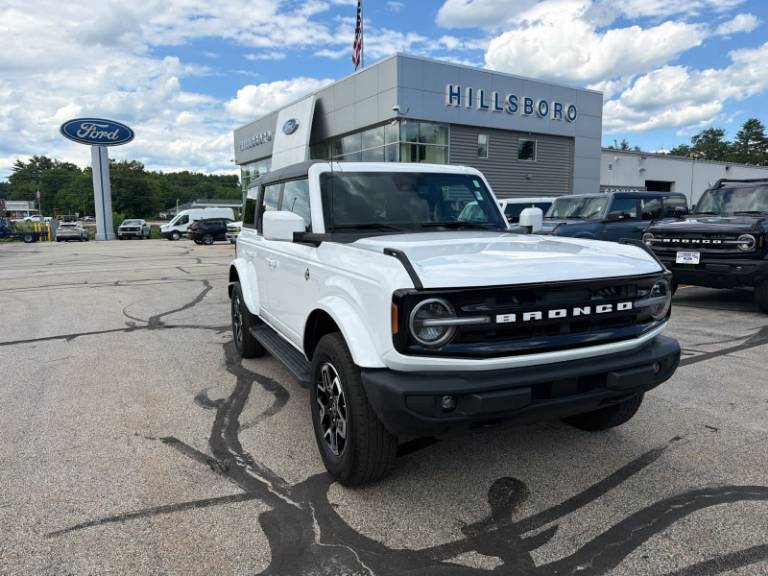 2024 Ford Bronco Outer Banks