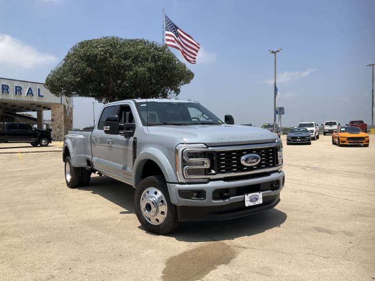 2026 Ford Super Duty F-450 DRW Platinum