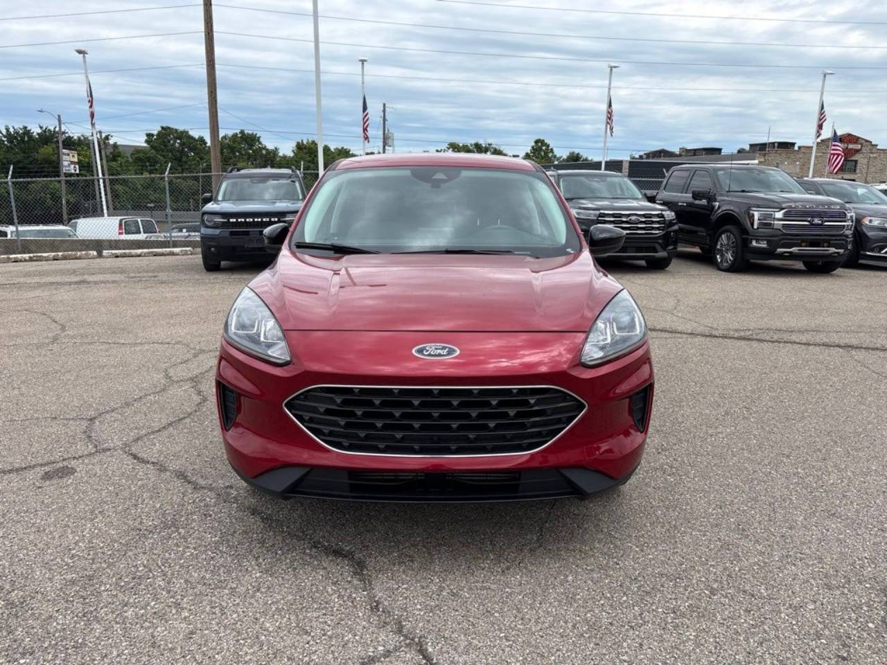 Certified 2022 Ford Escape SE with VIN 1FMCU9G6XNUB44831 for sale in Kansas City