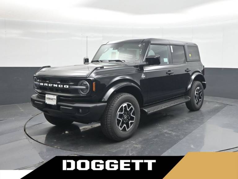 2026 Ford Bronco Outer Banks