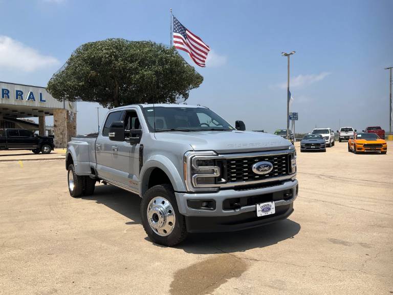 2026 Ford Super Duty F-450 DRW Platinum