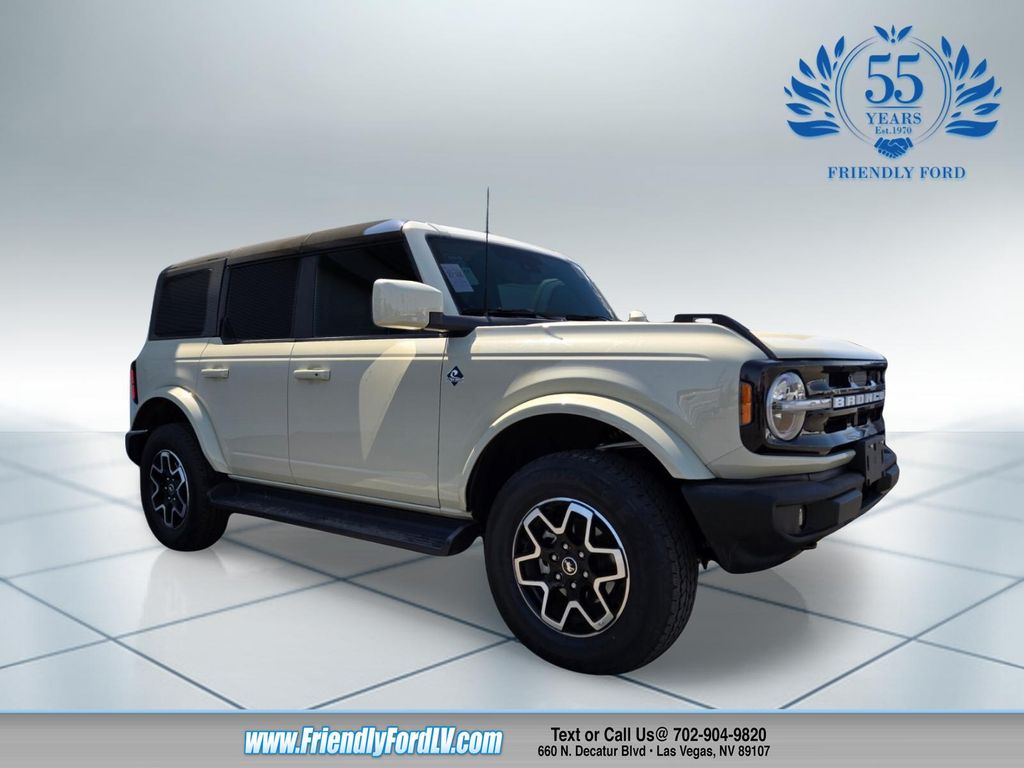 2025 Ford Bronco Outer Banks