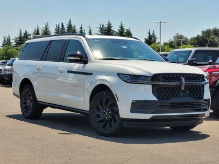 2026 Lincoln Navigator L Reserve