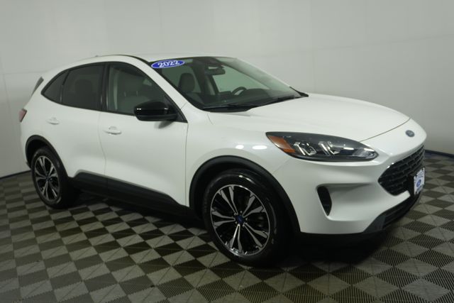 Used 2022 Ford Escape SE with VIN 1FMCU0G65NUB87078 for sale in Kansas City