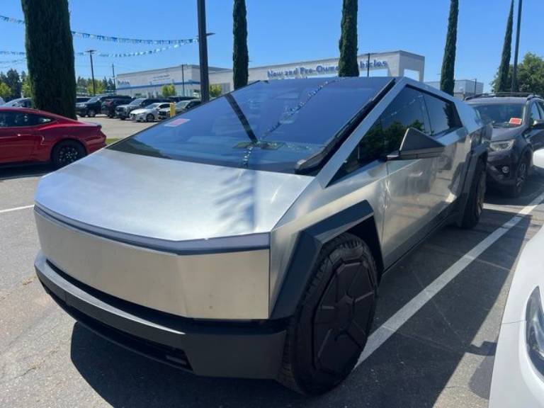 2024 Tesla Cybertruck Cyberbeast