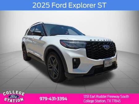 2025 Ford Explorer ST