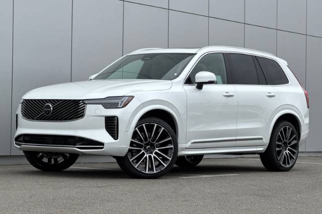2026 Volvo XC90 B6 Plus 7-Seater