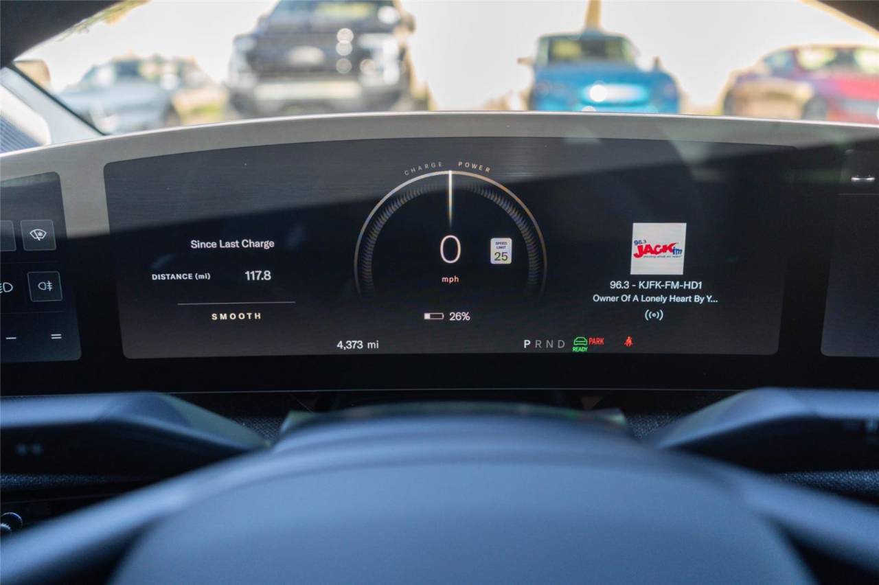 2025 Lucid Air Touring - Photo 16