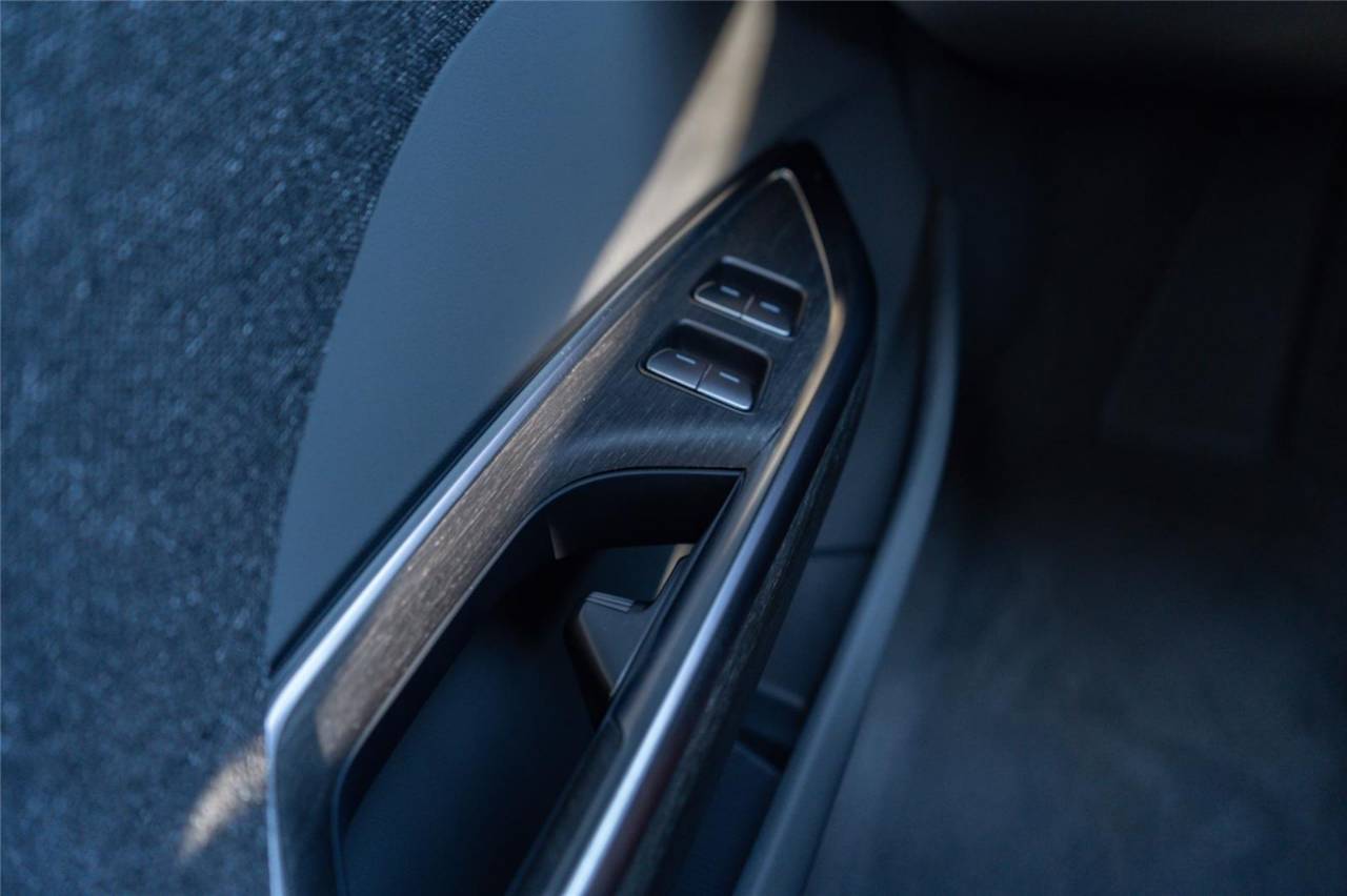 2025 Lucid Air Touring - Photo 20