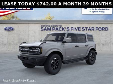 2026 Ford Bronco Outer Banks