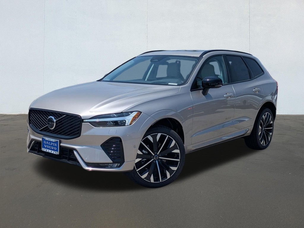 2026 Volvo XC60 B5 Ultra Dark
