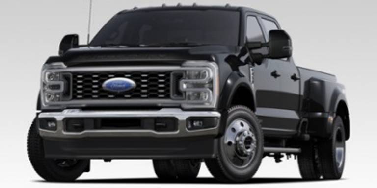 2026 Ford Super Duty F-450 DRW LARIAT 4WD Crew Cab 8' Box