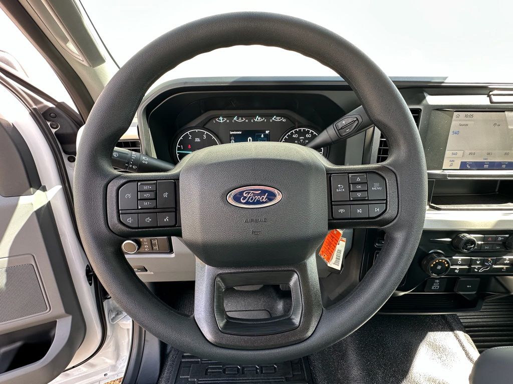 2026 Ford F-550 Super Duty Chassis Cab XL - Photo 8