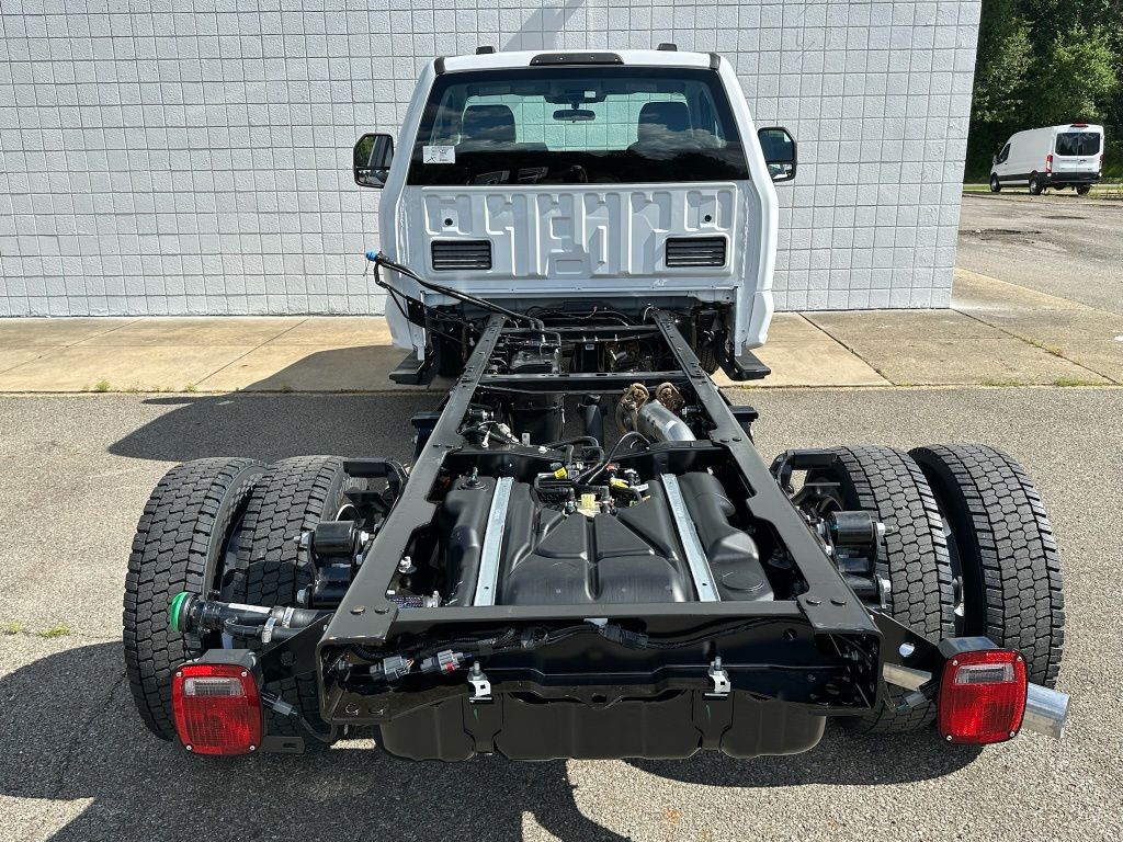 2026 Ford F-550 Super Duty Chassis Cab XL - Photo 21