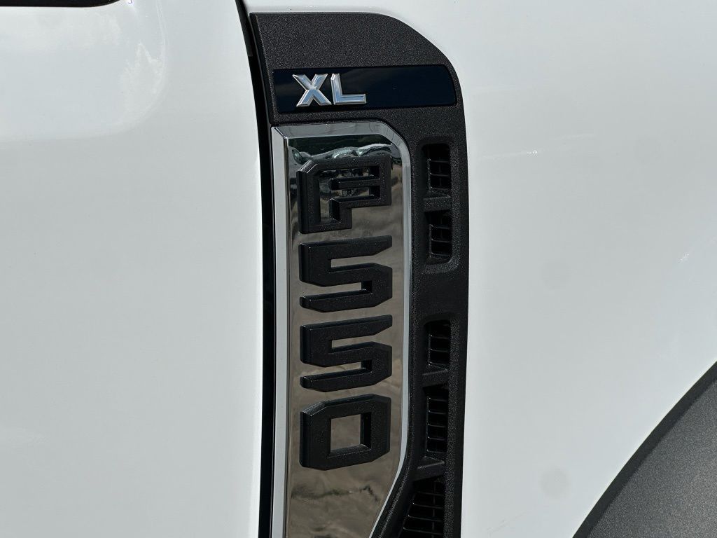 2026 Ford F-550 Super Duty Chassis Cab XL - Photo 24