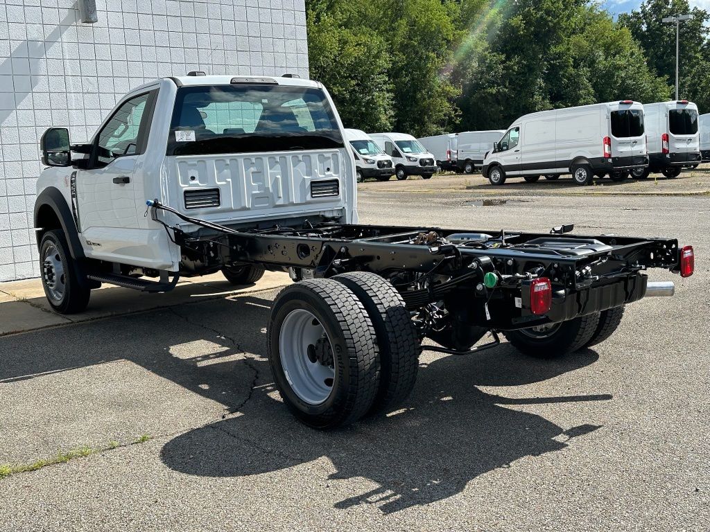 2026 Ford F-550 Super Duty Chassis Cab XL - Photo 28