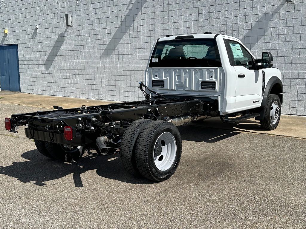 2026 Ford F-550 Super Duty Chassis Cab XL - Photo 29