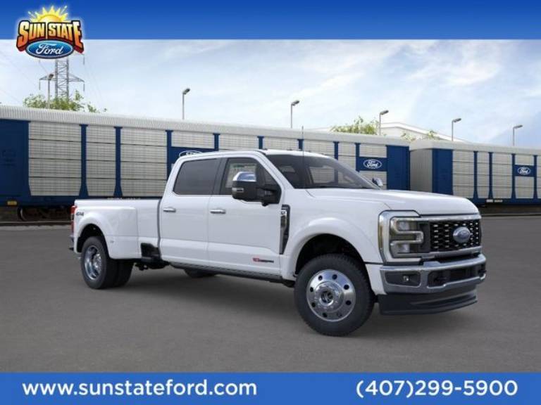 2026 Ford Super Duty F-450 DRW LARIAT