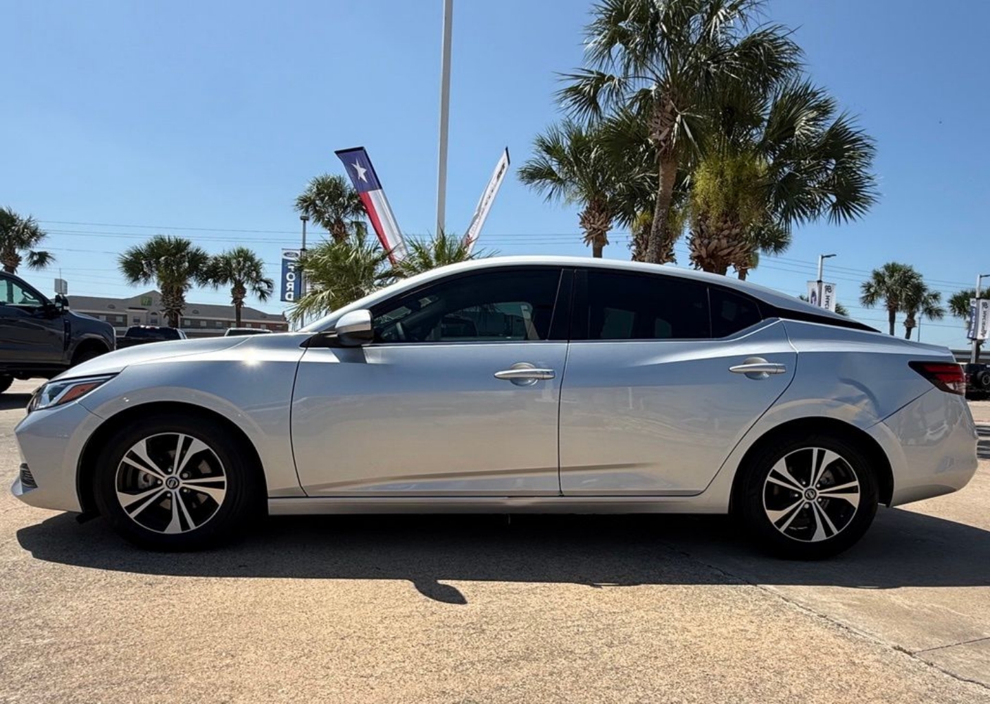 Used 2022 Nissan Sentra SV with VIN 3N1AB8CV9NY311317 for sale in Kingsville, TX