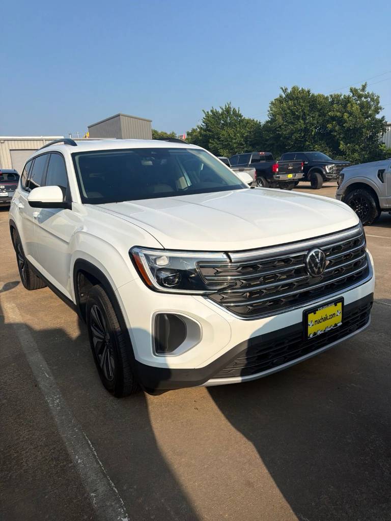 2024 Volkswagen Atlas 2.0T SE