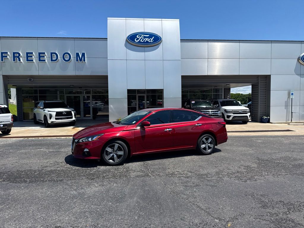2022 Nissan Altima 2.5 SL