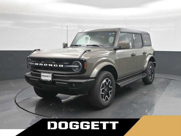 2026 Ford Bronco Outer Banks