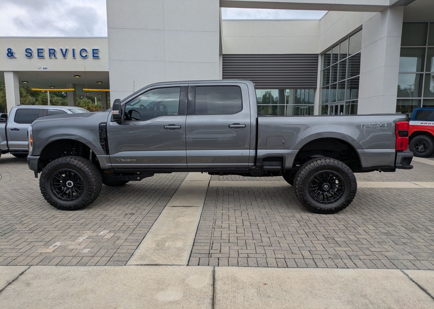 2025 Ford F-350 Super Duty Lariat - Photo 6