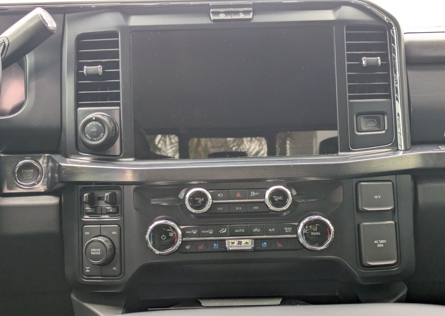 2025 Ford F-350 Super Duty Lariat - Photo 17