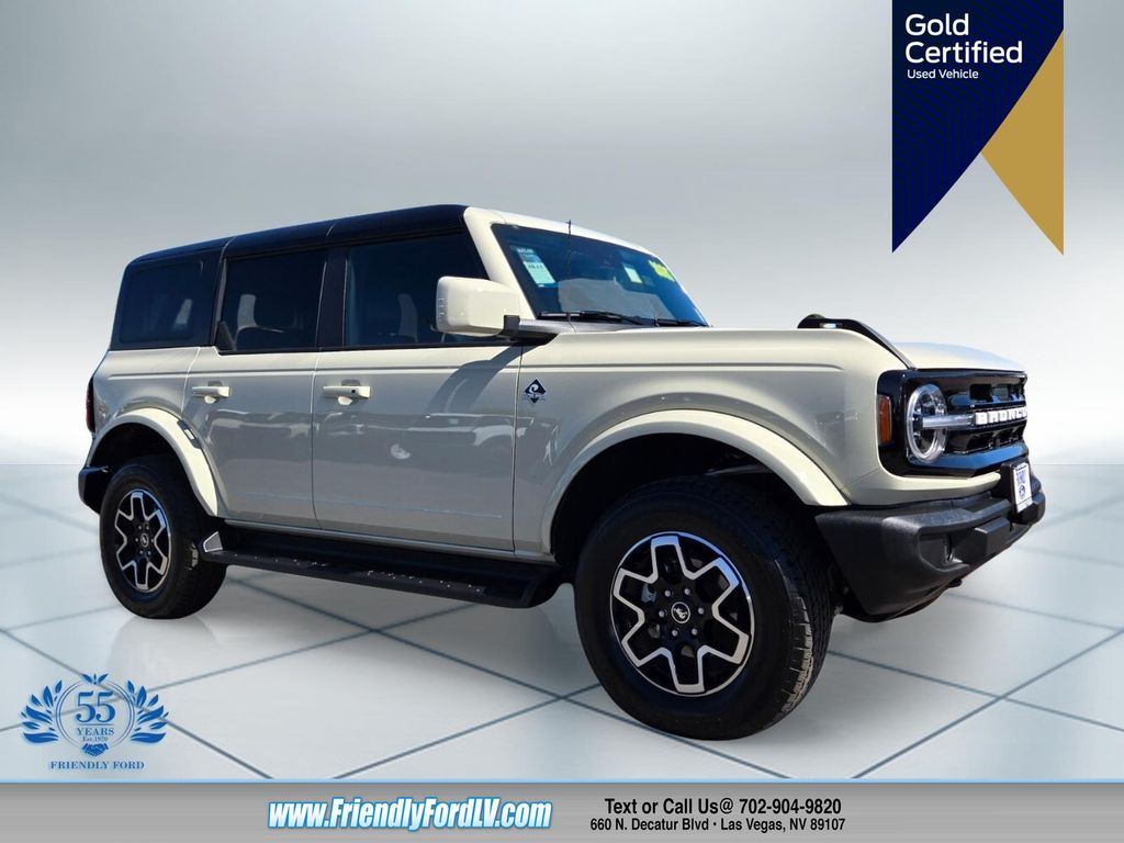 2025 Ford Bronco Outer Banks