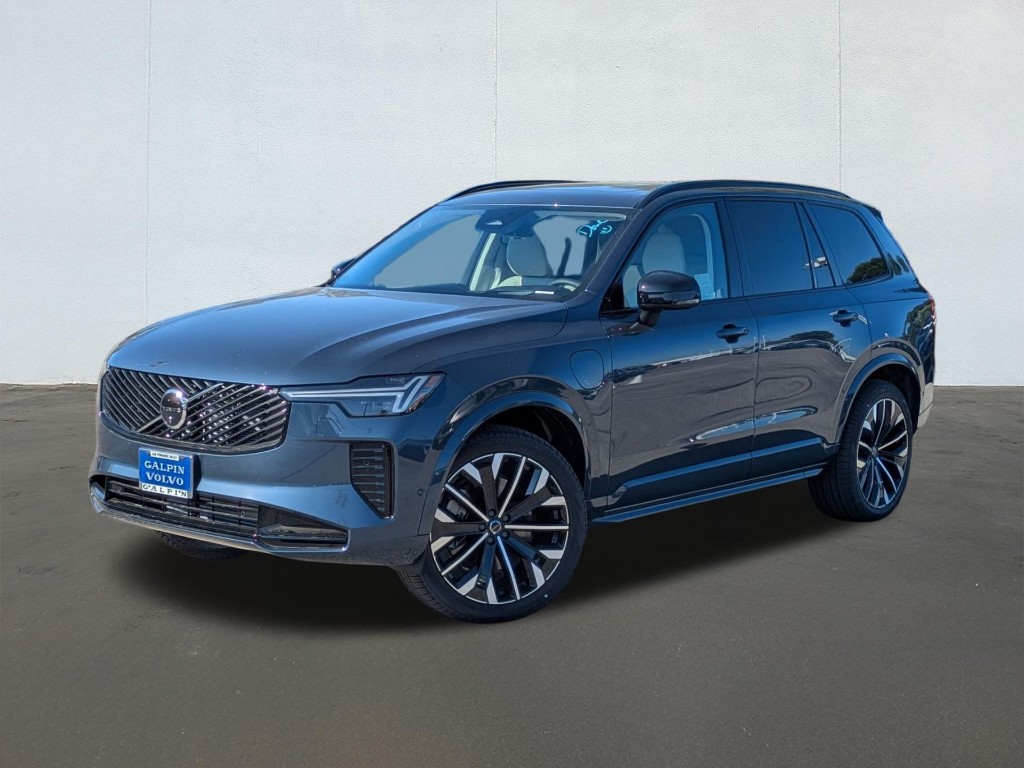 2026 Volvo XC90 Recharge Plug-In Hybrid Ultra Dark Theme, T8 AWD, Electric/Gasoline, 7 Seats