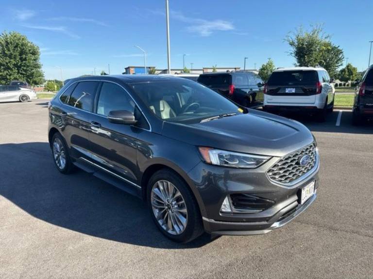 2020 Ford Edge Titanium
