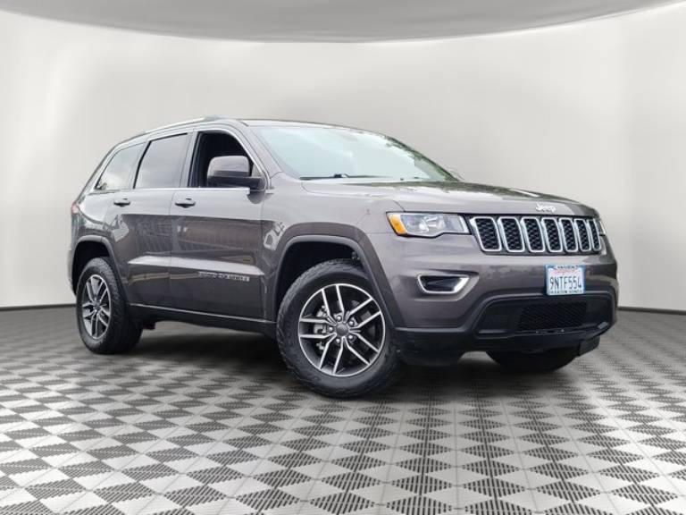 2020 Jeep Grand Cherokee Laredo E