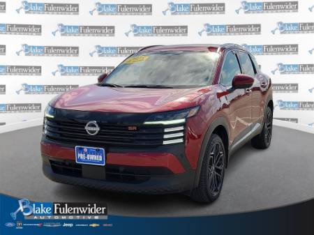 2025 Nissan Kicks SR