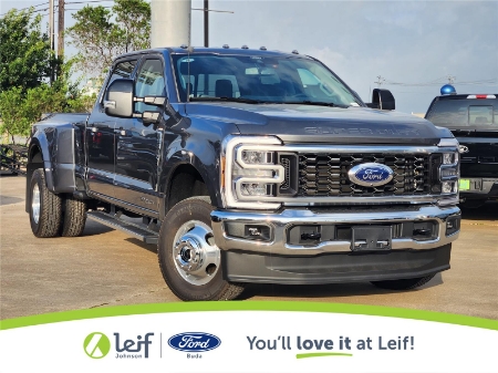 2026 Ford Super Duty F-350 DRW LARIAT