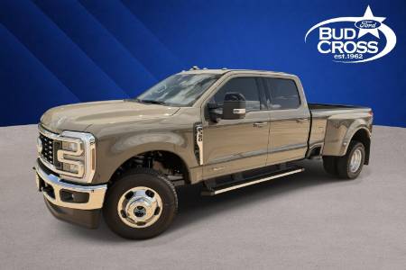2026 Ford Super Duty F-350 DRW LARIAT