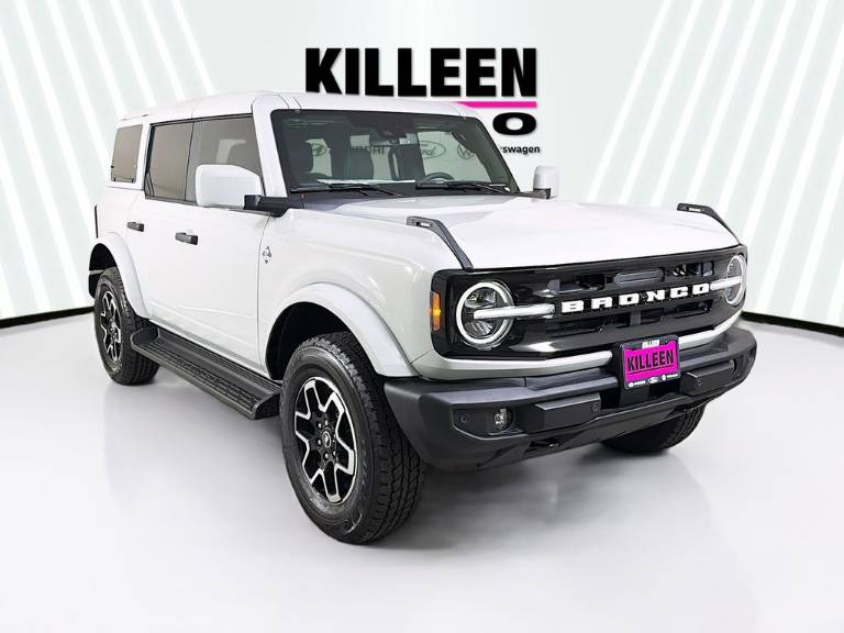 2026 Ford Bronco Outer Banks
