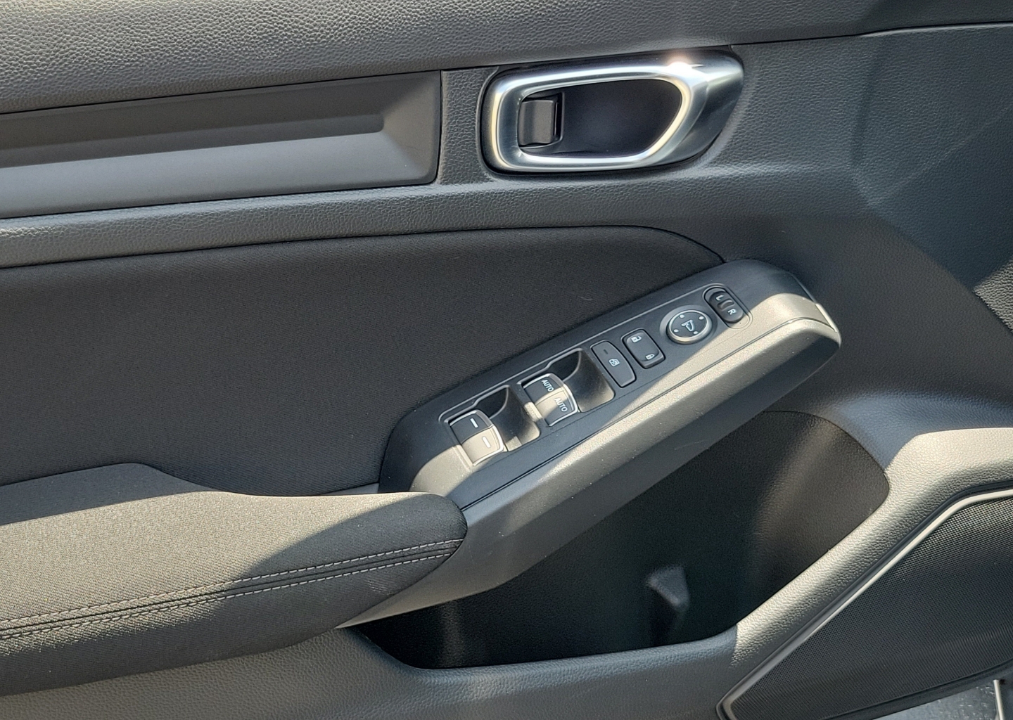 2025 Honda Civic Hatchback Sport - Photo 20