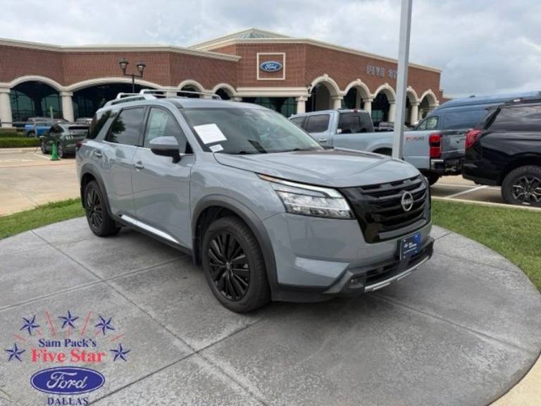 2023 Nissan Pathfinder Platinum
