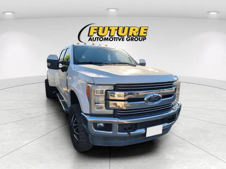 2017 Ford F-350SD LARIAT