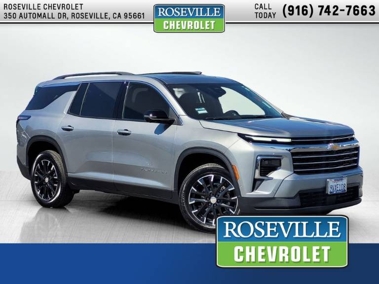 2025 Chevrolet Traverse LT