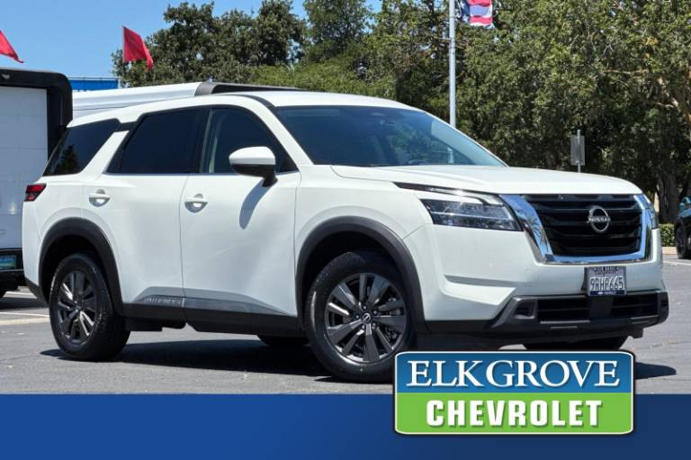 2022 Nissan Pathfinder S