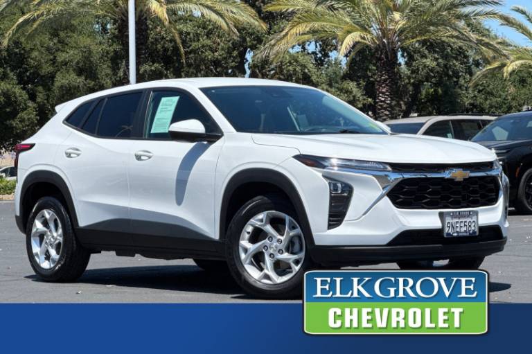 2025 Chevrolet Trax LS