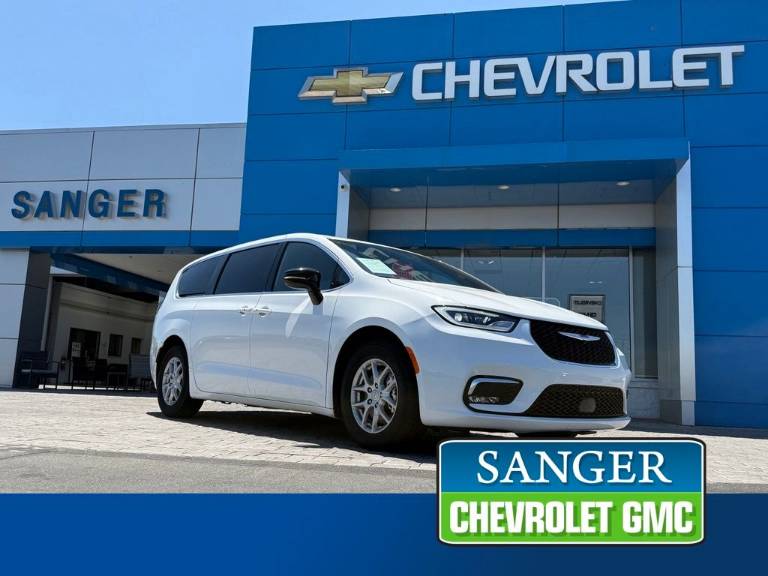 2025 Chrysler Pacifica Select