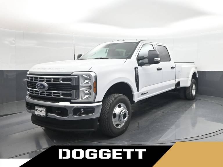 2026 Ford Super Duty F-350 DRW XLT