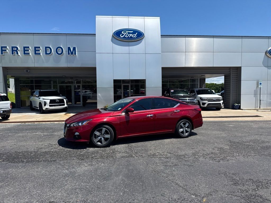 2022 Nissan Altima 2.5 SL